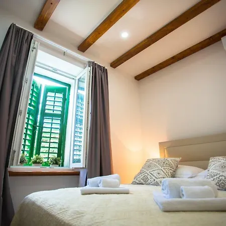 Katriga Luxury Studio, 4**** Old Town